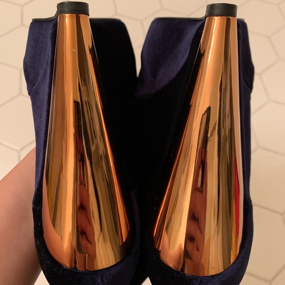 Messeca New York Purple Suede Platform Booties - Picture 6 of 8